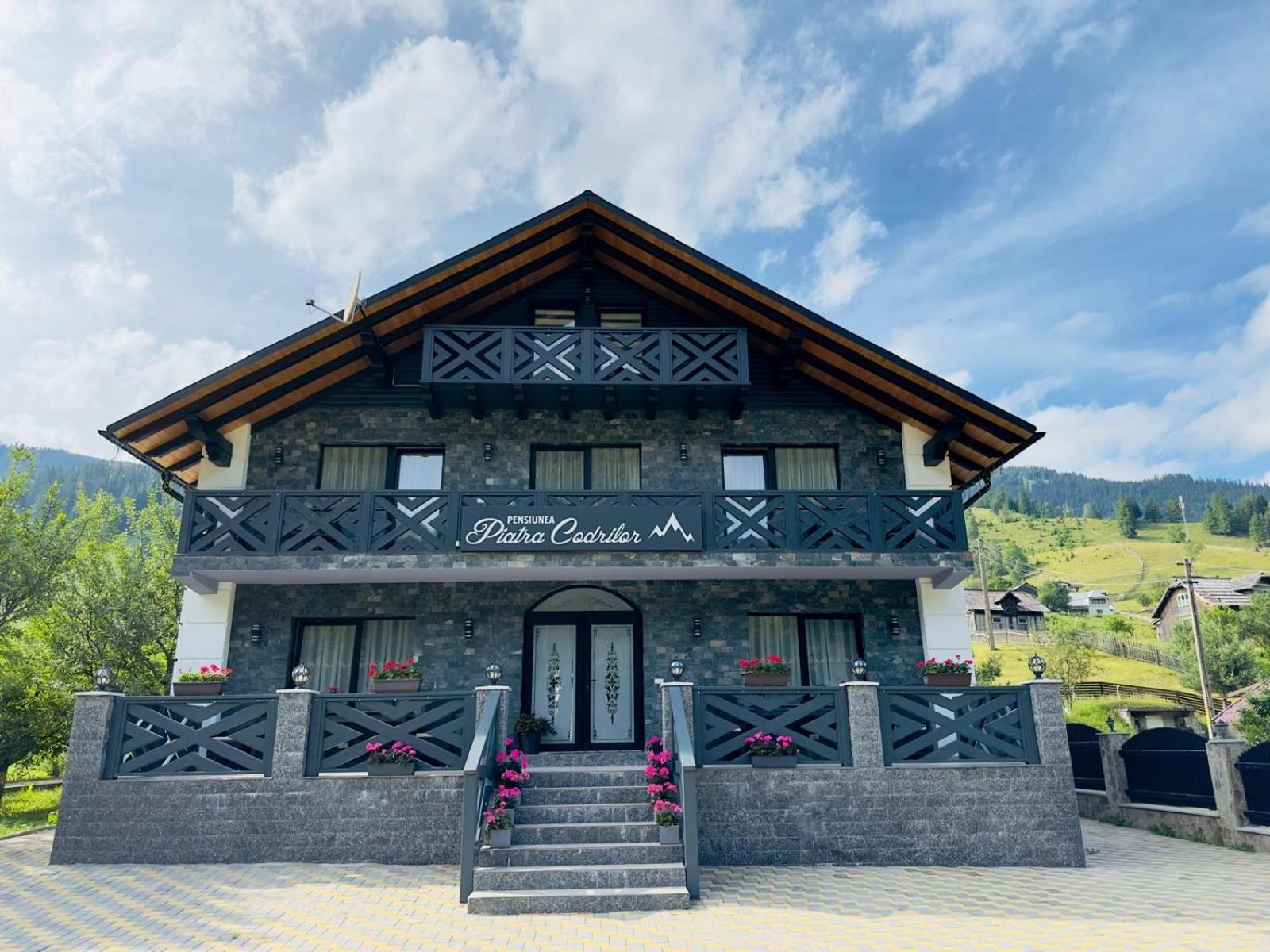 Piatra Codrilor Hotel Dorna Arini Exterior photo